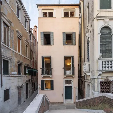 Lion Palace - San Marco R&r Appartement