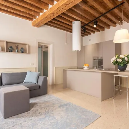 Lion Palace - San Marco R&r Appartement