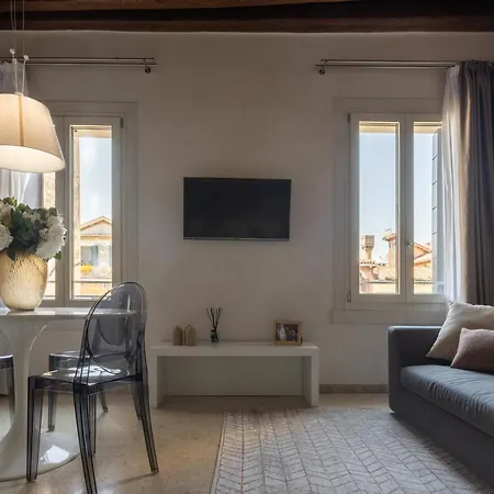 Lion Palace - San Marco R&r Appartement *