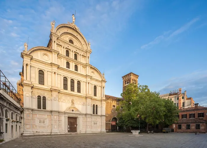 Lion Palace - San Marco R&r Apartment