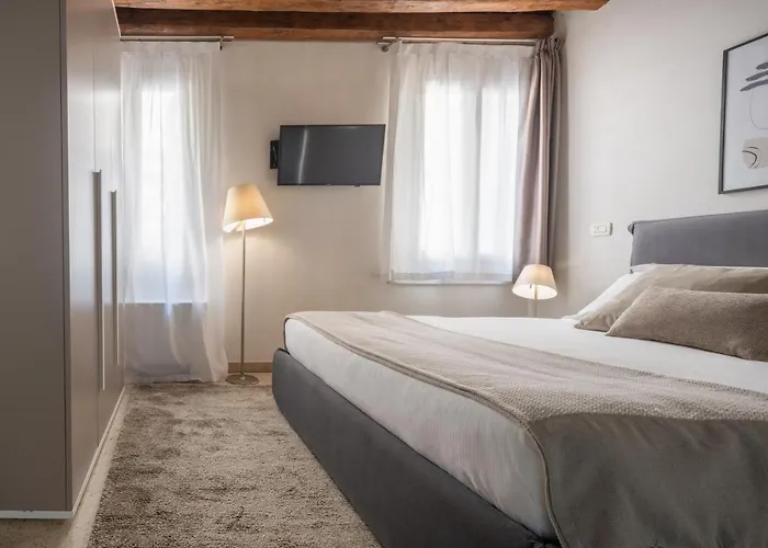 Lion Palace - San Marco R&r *