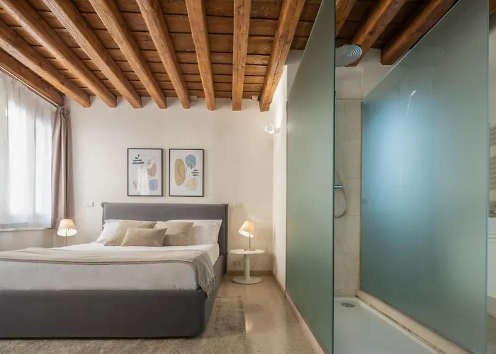 Apartment Lion Palace - San Marco R&r *