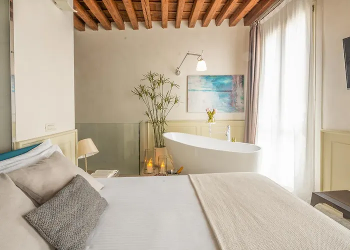 Apartment Lion Palace - San Marco R&r *