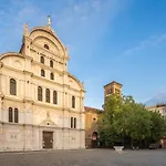 Lion Palace - San Marco R&r شقة